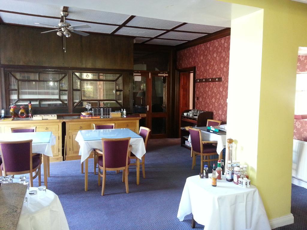 Cadogan Hotel ニューマーケット エクステリア 写真